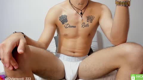 dylanscott_106 online show from November 15, 6:15 pm