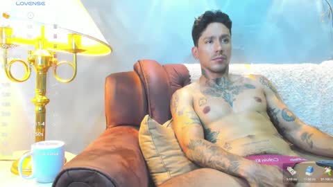 D Y L A N online show from January 10, 1:41 pm