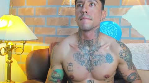 D Y L A N online show from March 4, 10:49 pm