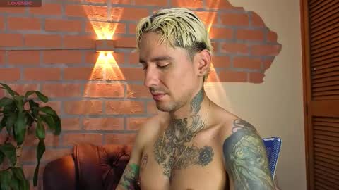 D Y L A N online show from October 18, 9:26 pm