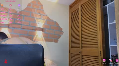 D Y L A N online show from April 3, 2:53 am