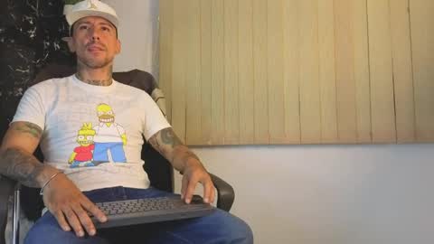 D Y L A N online show from May 4, 3:13 am