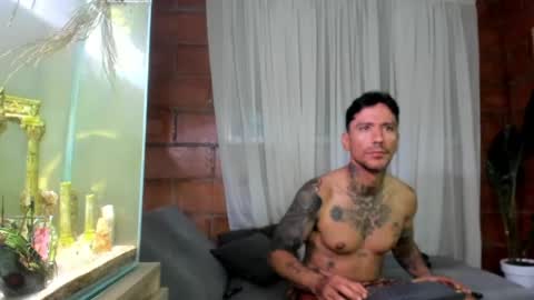D Y L A N online show from May 11, 5:46 am