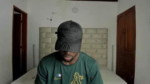 Snapshot of dylantaylor_1 chatting on February 15, 3:36 am Dylan Taylor online show from February 15, 3:36 am