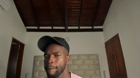 Snapshot of dylantaylor_1 chatting on February 23, 2:31 am Dylan Taylor online show from February 23, 2:31 am