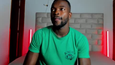 Snapshot of dylantaylor_1 chatting on February 26, 3:49 am Dylan Taylor online show from February 26, 3:49 am