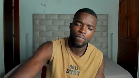 Snapshot of dylantaylor_1 chatting on February 27, 4:23 am Dylan Taylor online show from February 27, 4:23 am