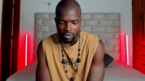 Snapshot of dylantaylor_1 chatting on March 11, 4:18 am Dylan Taylor online show from March 11, 4:18 am