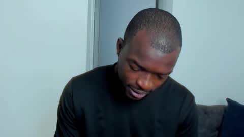 Snapshot of dylantaylor_1 chatting on March 19, 12:09 pm Dylan Taylor online show from March 19, 12:09 pm