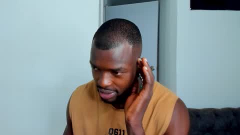 Snapshot of dylantaylor_1 chatting on March 27, 12:16 pm Dylan Taylor online show from March 27, 12:16 pm