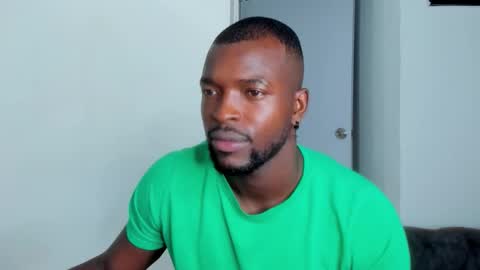 Snapshot of dylantaylor_1 chatting on March 28, 11:54 am Dylan Taylor online show from March 28, 11:54 am