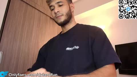 dylanxfun online show from September 12, 7:47 pm