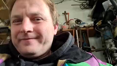 Snapshot of dzejnys chatting on October 14, 12:17 pm dzejnys online show from October 14, 12:17 pm