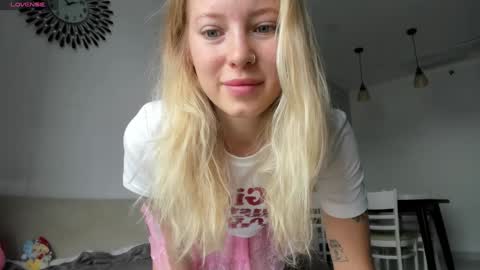 fansly - yourbestbaby online show from December 23, 3:07 am