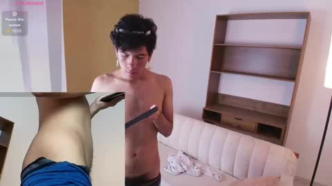 Snapshot of e_r_o_s_ chatting on September 18, 10:23 pm John online show from September 18, 10:23 pm