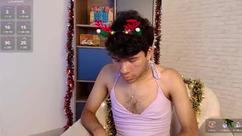 Snapshot of e_r_o_s_ chatting on November 26, 10:11 pm John online show from November 26, 10:11 pm