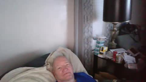 Snapshot of eagleboy73229 chatting on September 26, 11:31 pm thomas t online show from September 26, 11:31 pm
