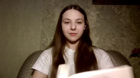 Yuni online show from March 30, 4:30 pm