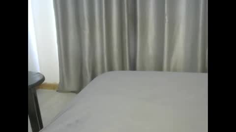 Snapshot of east_queen chatting on February 1, 10:26 am east_queen online show from February 1, 10:26 am