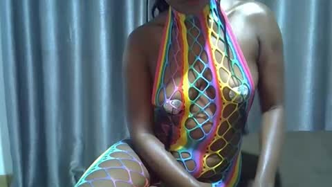 Snapshot of east_queen chatting on September 12, 9:04 pm east_queen online show from September 12, 9:04 pm