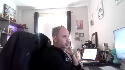 Snapshot of eastmidssoul chatting on March 11, 9:37 am eastmidssoul online show from March 11, 9:37 am