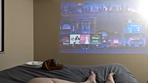 Snapshot of easy_e777 chatting on February 3, 1:26 am easy_e777 online show from February 3, 1:26 am