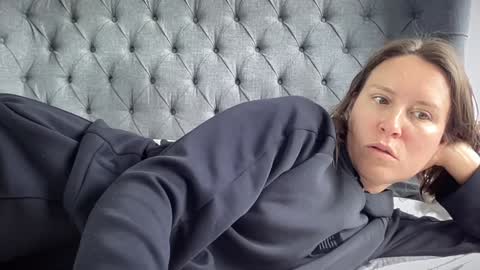 Nadia Ferreira  online show from September 23, 10:07 am