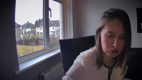 Nadia Ferreira  online show from March 4, 11:16 am