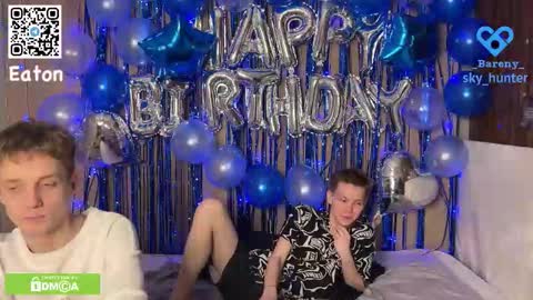 Snapshot of eaton_ chatting on December 17, 4:46 pm eaton_ online show from December 17, 4:46 pm