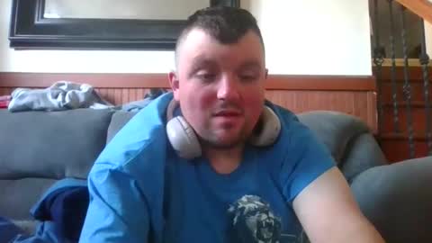 Eazyb91 online show from April 7, 5:35 pm