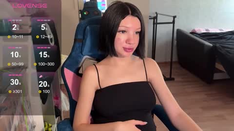 Snapshot of eazylove156 chatting on September 25, 7:56 am Michael online show from September 25, 7:56 am