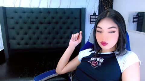 Snapshot of eban_dustan chatting on February 19, 9:00 pm Eban online show from February 19, 9:00 pm