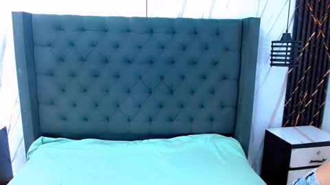 Snapshot of eban_dustan chatting on February 24, 10:19 pm Eban online show from February 24, 10:19 pm