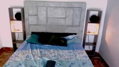 Snapshot of eban_dustan chatting on April 8, 4:34 am Eban online show from April 8, 4:34 am
