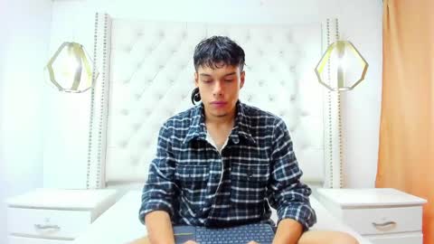 Snapshot of eban_gnr chatting on April 6, 12:39 pm EBAN online show from April 6, 12:39 pm