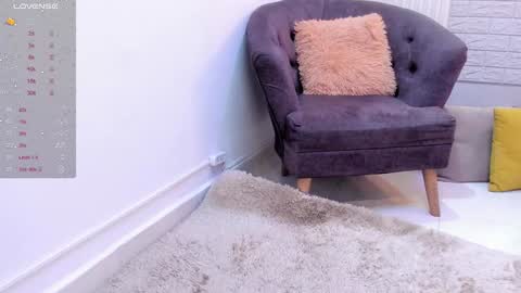 Snapshot of ebbafernandez1_ chatting on January 18, 9:13 pm online show from January 18, 9:13 pm