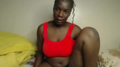 Snapshot of ebbonydream chatting on April 1, 8:50 pm ebbonydream online show from April 1, 8:50 pm