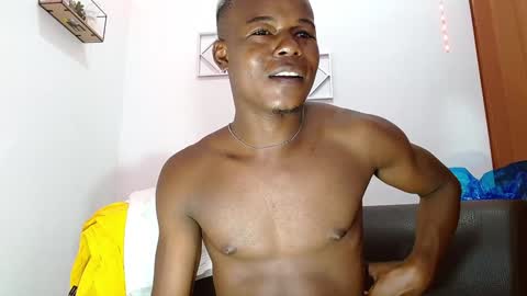 Snapshot of ebonny_stallion chatting on December 19, 1:28 am Chris Palaz online show from December 19, 1:28 am
