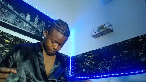 Snapshot of ebonny_stallion chatting on October 10, 6:18 pm Chris Palaz online show from October 10, 6:18 pm