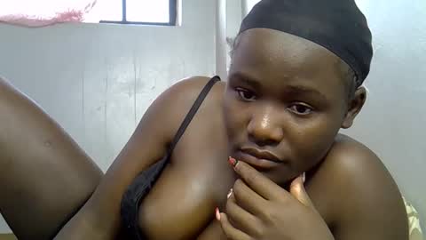 Queen online show from February 13, 10:44 am