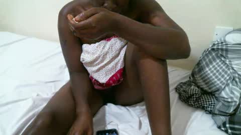 Snapshot of ebony_aleesha chatting on October 29, 6:09 pm nelly online show from October 29, 6:09 pm