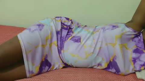 Snapshot of ebony_aleesha chatting on February 3, 5:27 am nelly online show from February 3, 5:27 am