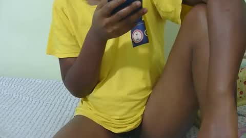 Snapshot of ebony_aleesha chatting on February 8, 6:28 am nelly online show from February 8, 6:28 am