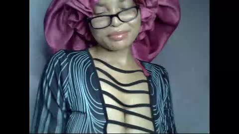 Snapshot of ebony_badgurl chatting on May 7, 8:47 pm Ebony badgurl online show from May 7, 8:47 pm