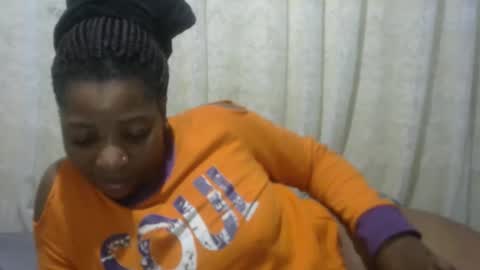 ebony_candy1998 online show from May 18, 6:14 pm