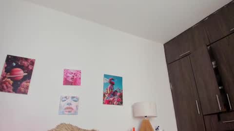 Snapshot of ebony_cute9 chatting on September 20, 6:53 pm ebony_cute9 online show from September 20, 6:53 pm