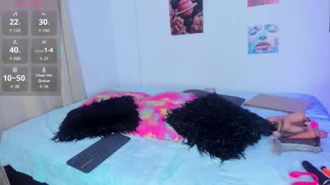 Snapshot of ebony_cute9 chatting on October 18, 7:03 pm ebony_cute9 online show from October 18, 7:03 pm