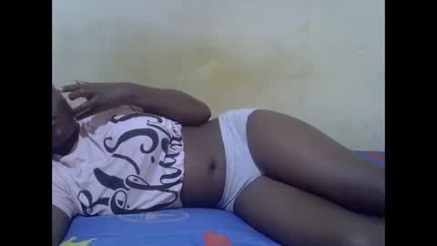 Snapshot of ebony_flower4 chatting on October 24, 6:26 pm ebony_flower4 online show from October 24, 6:26 pm