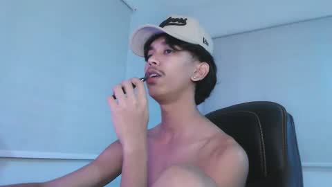 ebony_fuckboy online show from November 8, 7:01 pm