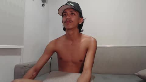 ebony_fuckboy online show from January 9, 7:04 pm